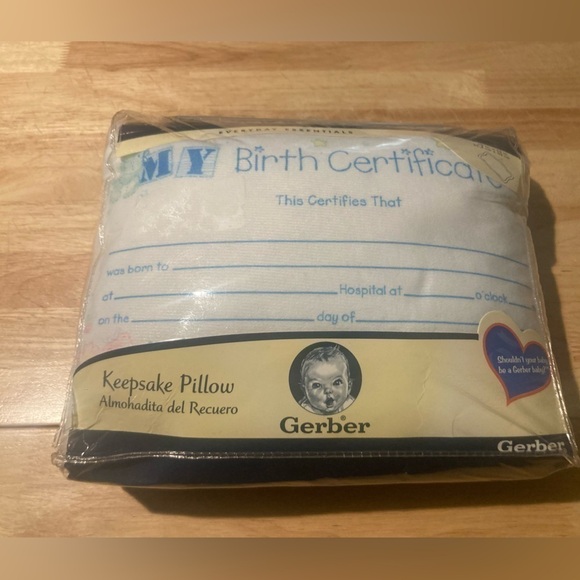 Vintage Gerber Birth Pillow NWT & never used. Brand new in package - Picture 1 of 4